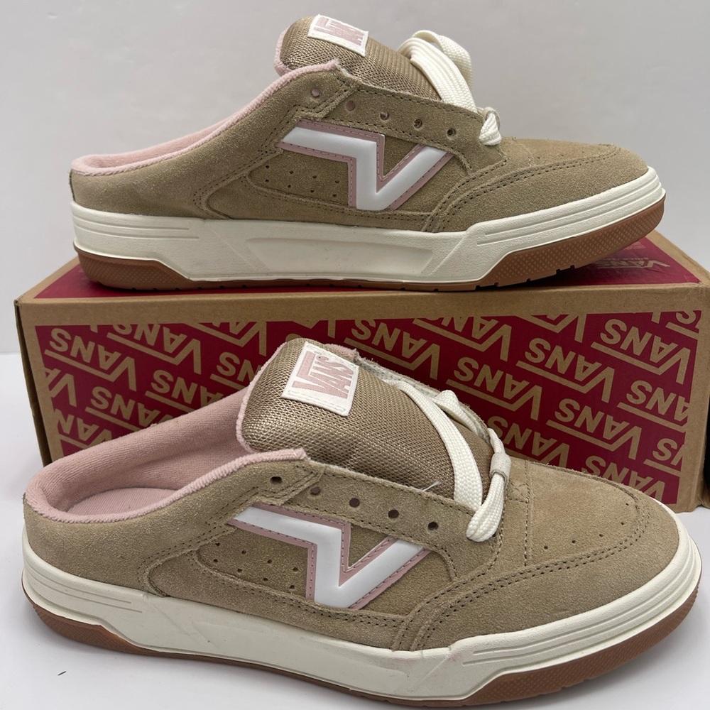 Vans WMNS Upland Mule
Pop Pink
VN000D7APNK Sneakers